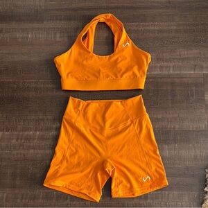 HYPER POWER HIGH WASTED SHORTS & SPORTS BRA SET